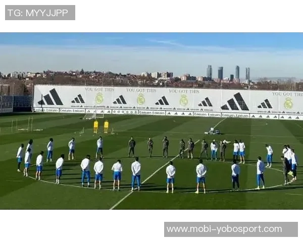 外媒报道赫伊森吕迪格阿诺德等五名球员缺席皇马训练引发关注